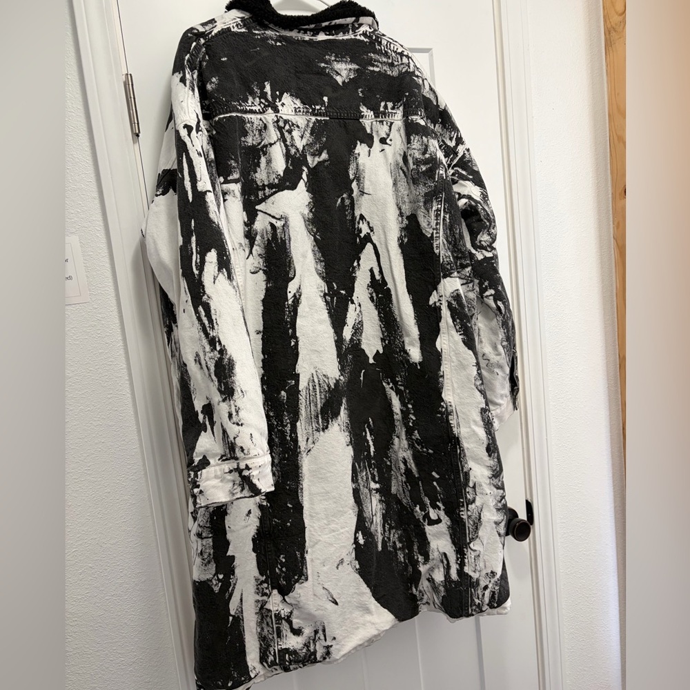 R13 Black and White Abstract Jean Jacket - Picture 2 of 4